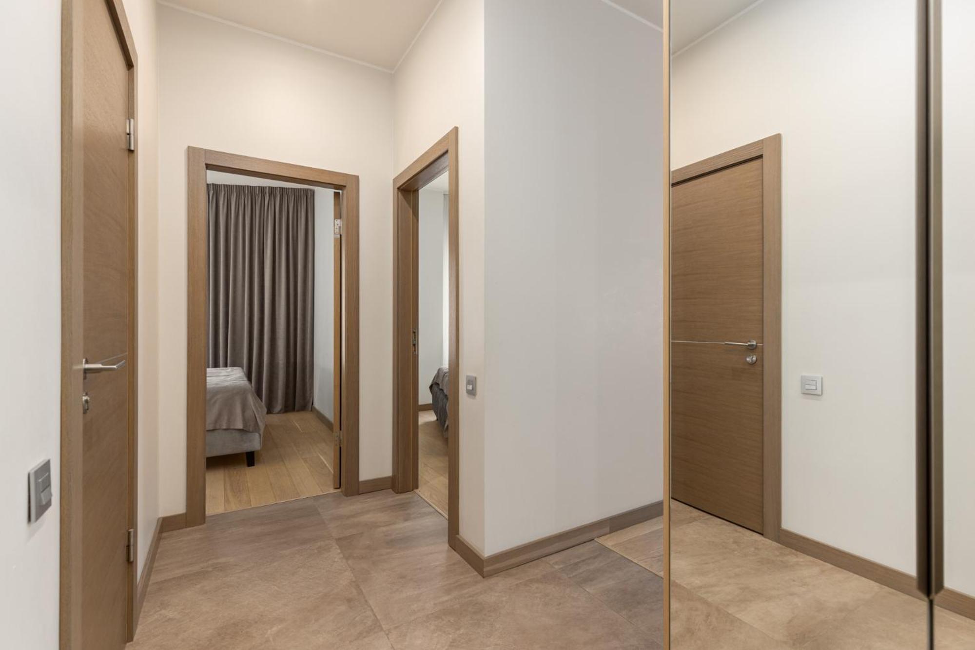 Premier 2bd Old Town *